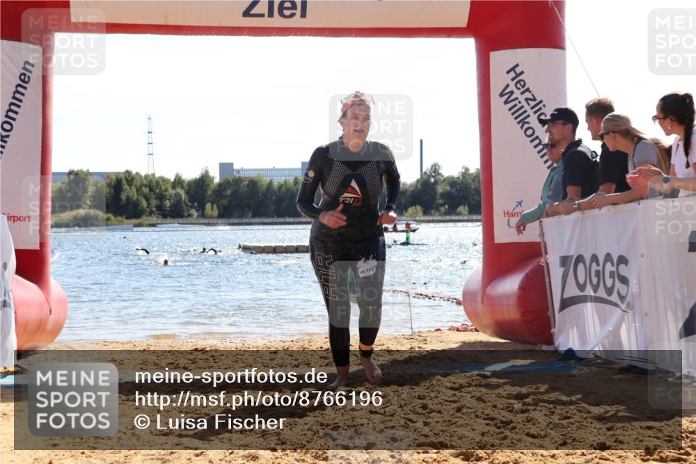 07.09.2025 - 19. Norderstedt Triathlon Luisa Fischer http://msf.ph/oto/8766196 07.09.2025 15:09:42 Schwimmen 429, 934 meine-sportfotos.de