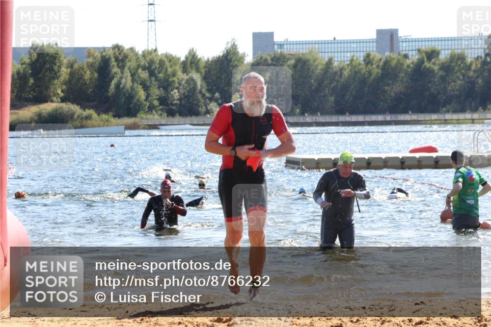 07.09.2025 - 19. Norderstedt Triathlon Luisa Fischer http://msf.ph/oto/8766232 07.09.2025 15:10:15 Schwimmen 421 meine-sportfotos.de