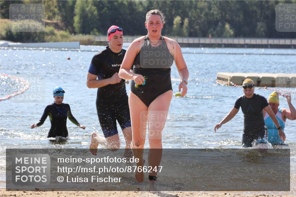 07.09.2025 - 19. Norderstedt Triathlon Luisa Fischer http://msf.ph/oto/8766247 07.09.2025 12:38:46 Schwimmen 320, 352 meine-sportfotos.de