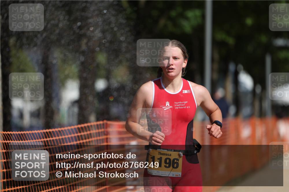 07.09.2025 - 19. Norderstedt Triathlon Michael Strokosch http://msf.ph/oto/8766249 07.09.2025 11:33:42 Laufen 1196 meine-sportfotos.de