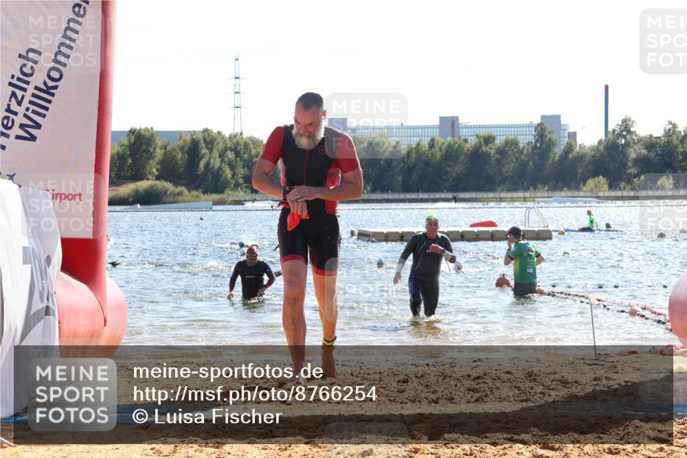 07.09.2025 - 19. Norderstedt Triathlon Luisa Fischer http://msf.ph/oto/8766254 07.09.2025 15:10:17 Schwimmen 421 meine-sportfotos.de