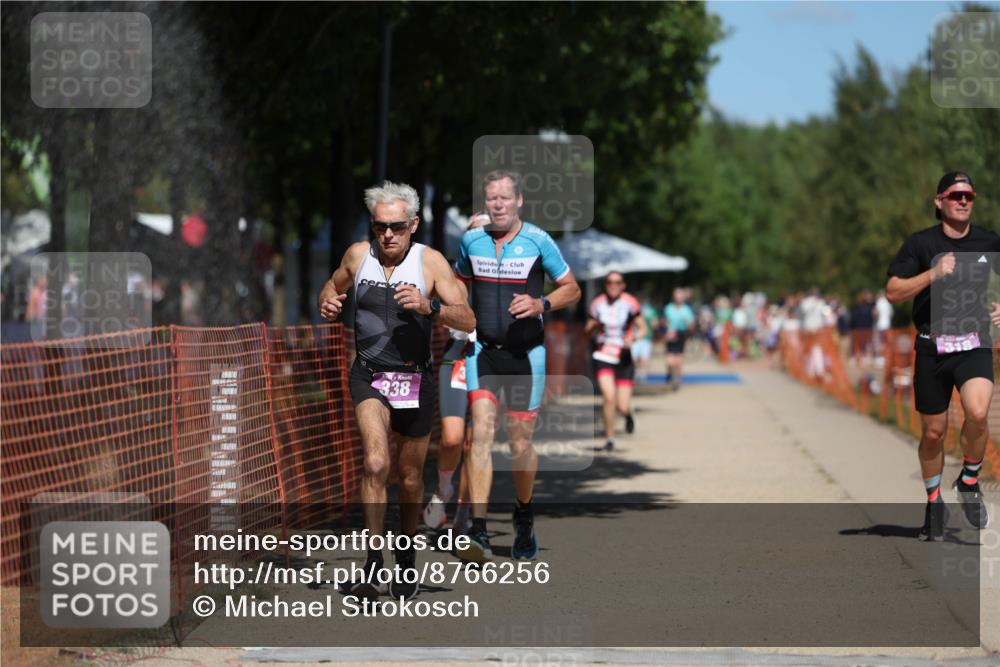07.09.2025 - 19. Norderstedt Triathlon Michael Strokosch http://msf.ph/oto/8766256 07.09.2025 13:21:33 Laufen 220, 249, 301, 318, 338, 1298 meine-sportfotos.de