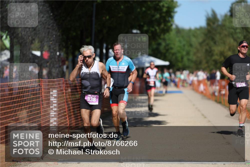 07.09.2025 - 19. Norderstedt Triathlon Michael Strokosch http://msf.ph/oto/8766266 07.09.2025 13:21:34 Laufen 220, 249, 301, 318, 338, 1298 meine-sportfotos.de