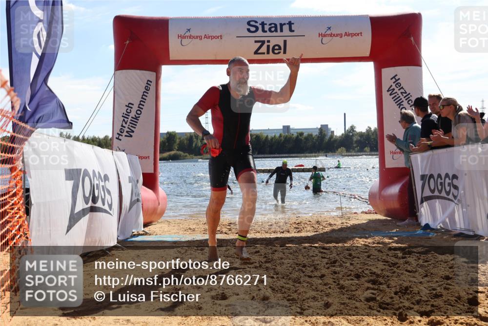 07.09.2025 - 19. Norderstedt Triathlon Luisa Fischer http://msf.ph/oto/8766271 07.09.2025 15:10:18 Schwimmen 421 meine-sportfotos.de