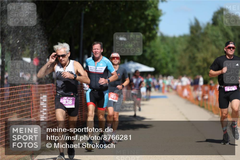 07.09.2025 - 19. Norderstedt Triathlon Michael Strokosch http://msf.ph/oto/8766281 07.09.2025 13:21:34 Laufen 220, 249, 301, 318, 338, 1298 meine-sportfotos.de