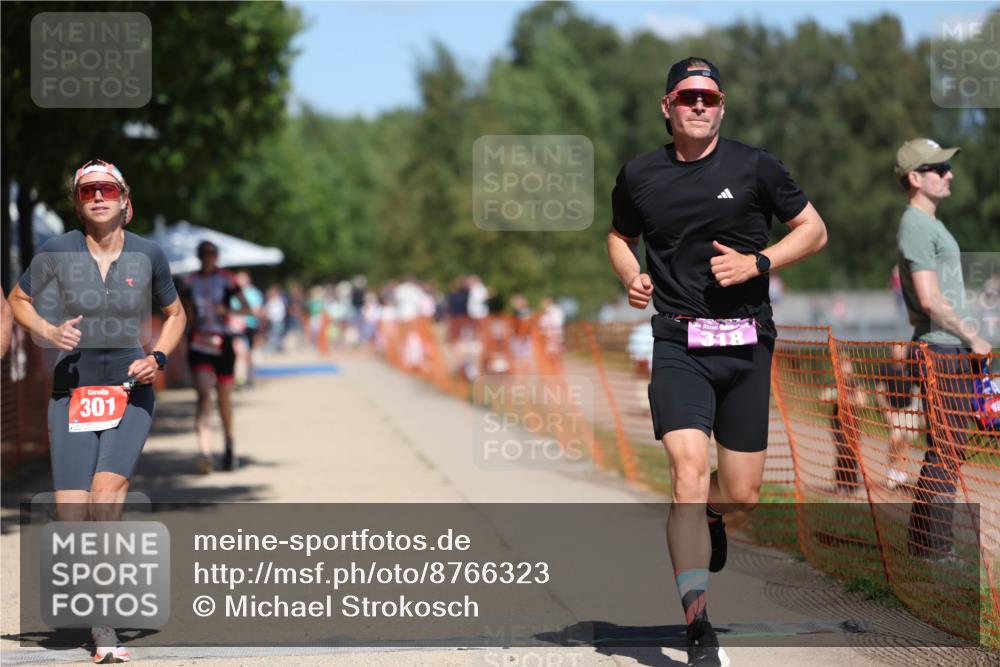07.09.2025 - 19. Norderstedt Triathlon Michael Strokosch http://msf.ph/oto/8766323 07.09.2025 13:21:35 Laufen 220, 249, 301, 318, 338, 1298 meine-sportfotos.de