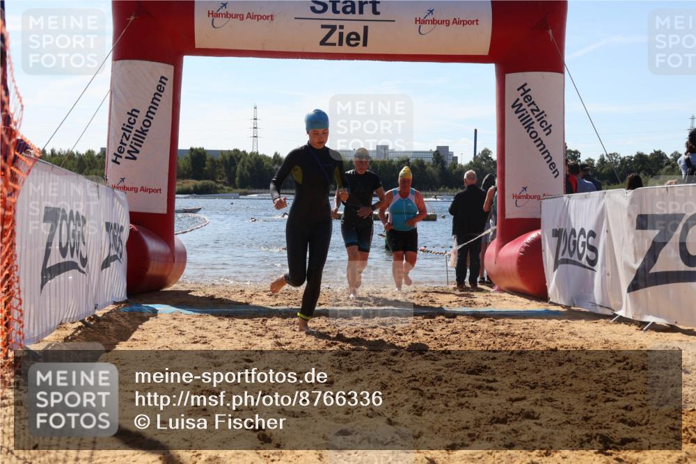 07.09.2025 - 19. Norderstedt Triathlon Luisa Fischer http://msf.ph/oto/8766336 07.09.2025 12:38:54 Schwimmen 320, 334, 352, 359, 777 meine-sportfotos.de