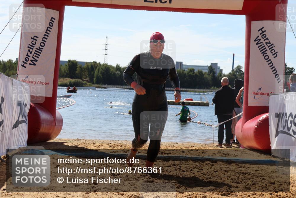 07.09.2025 - 19. Norderstedt Triathlon Luisa Fischer http://msf.ph/oto/8766361 07.09.2025 12:39:10 Schwimmen 328 meine-sportfotos.de
