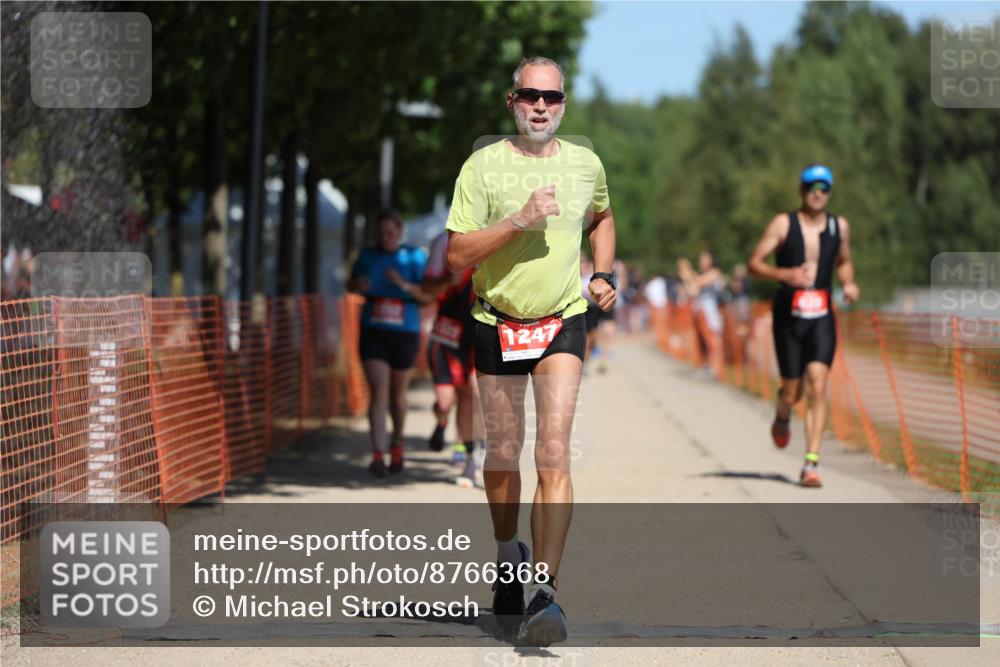 07.09.2025 - 19. Norderstedt Triathlon Michael Strokosch http://msf.ph/oto/8766368 07.09.2025 13:00:19 Laufen 695, 820, 1247, 1252, 1322, 1338, 1342 meine-sportfotos.de