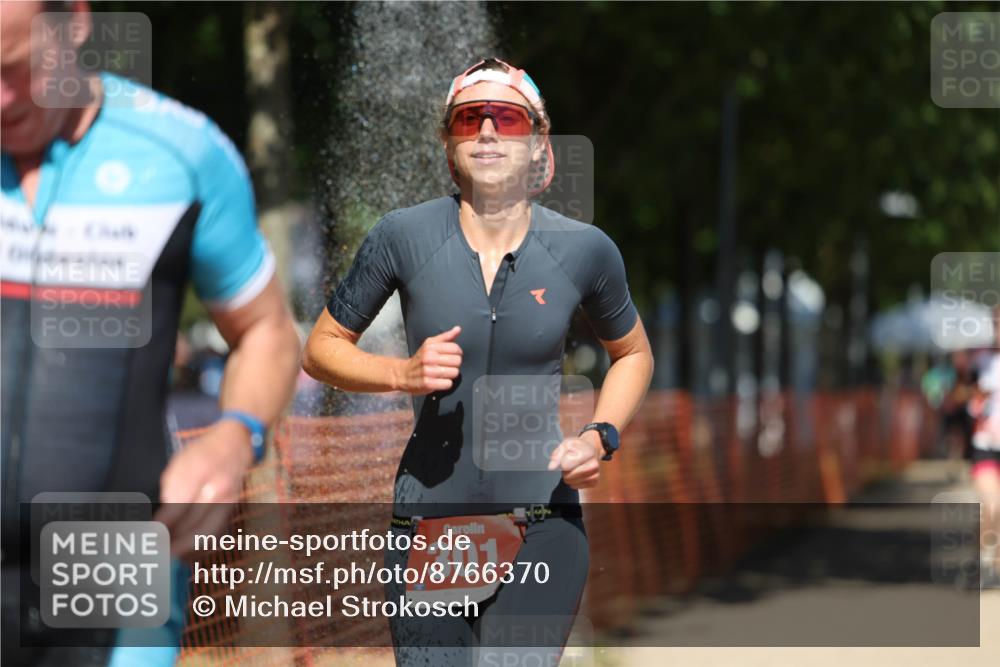 07.09.2025 - 19. Norderstedt Triathlon Michael Strokosch http://msf.ph/oto/8766370 07.09.2025 13:21:37 Laufen 249, 301, 318, 338, 1298 meine-sportfotos.de