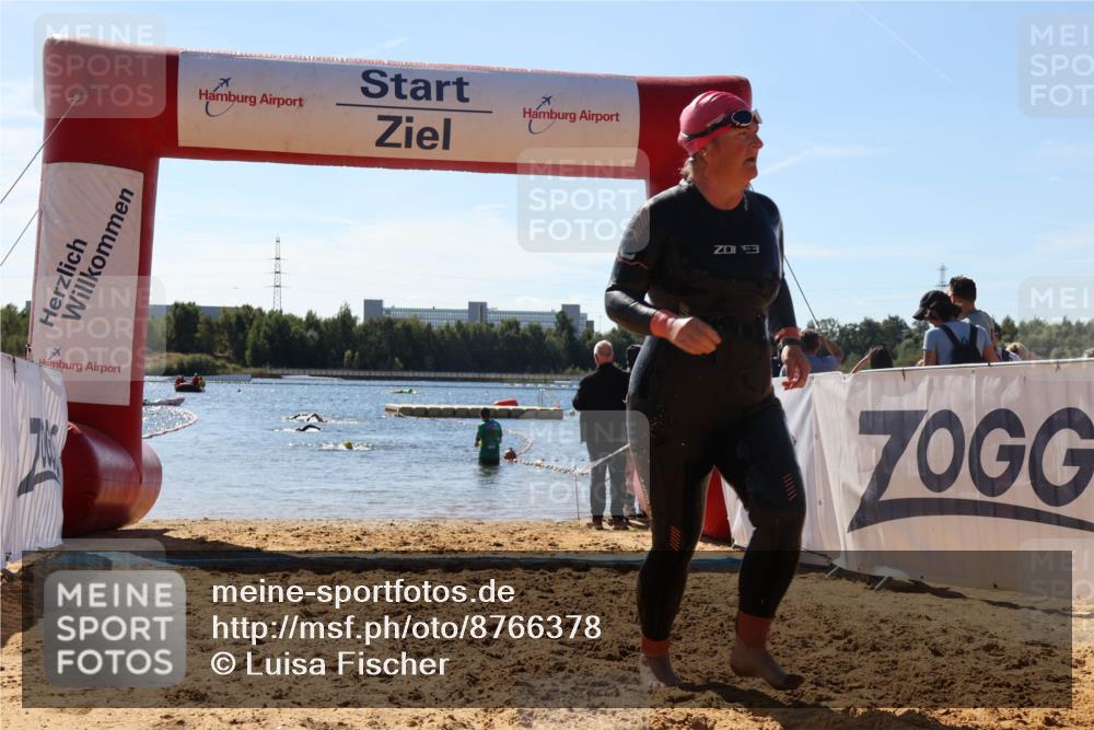 07.09.2025 - 19. Norderstedt Triathlon Luisa Fischer http://msf.ph/oto/8766378 07.09.2025 12:39:11 Schwimmen 328 meine-sportfotos.de
