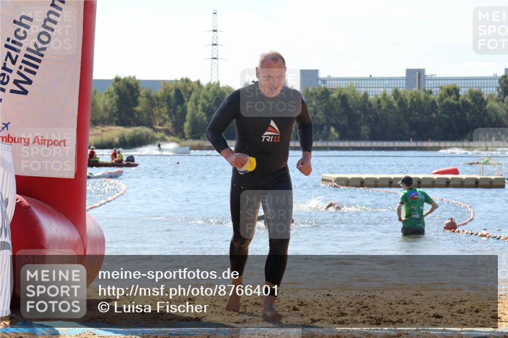 07.09.2025 - 19. Norderstedt Triathlon Luisa Fischer http://msf.ph/oto/8766401 07.09.2025 12:39:31 Schwimmen 322 meine-sportfotos.de