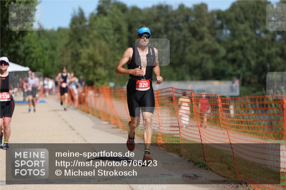 07.09.2025 - 19. Norderstedt Triathlon Michael Strokosch http://msf.ph/oto/8766423 07.09.2025 13:00:21 Laufen 820, 1247, 1252, 1322, 1338, 1342 meine-sportfotos.de