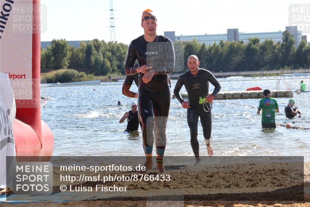 07.09.2025 - 19. Norderstedt Triathlon Luisa Fischer http://msf.ph/oto/8766433 07.09.2025 15:10:45 Schwimmen 383, 405, 418, 929, 1420, 1443 meine-sportfotos.de