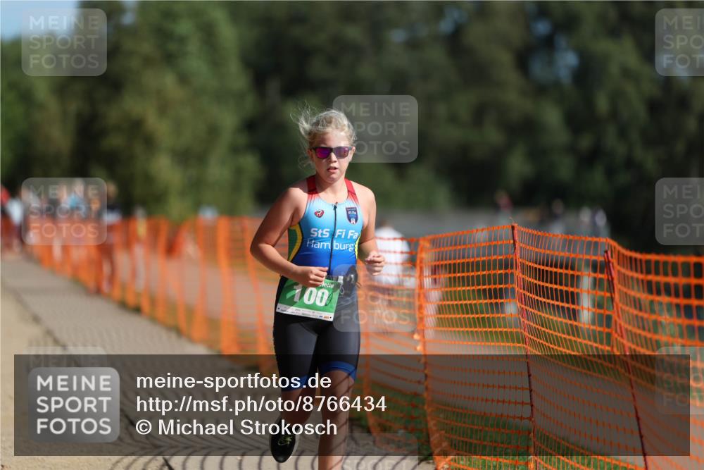 07.09.2025 - 19. Norderstedt Triathlon Michael Strokosch http://msf.ph/oto/8766434 07.09.2025 10:50:10 Laufen 100 meine-sportfotos.de