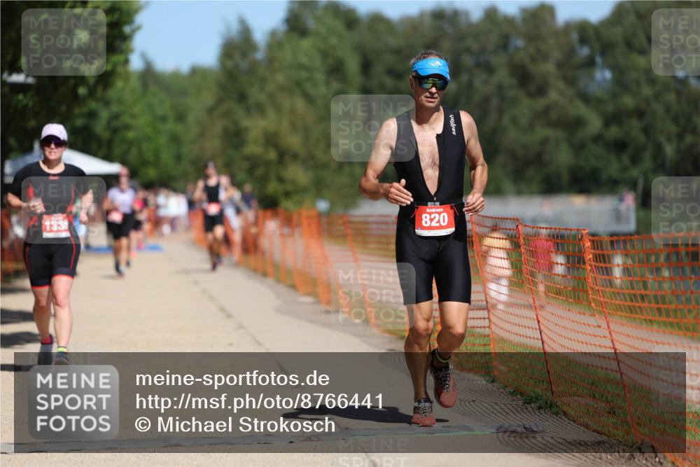 07.09.2025 - 19. Norderstedt Triathlon Michael Strokosch http://msf.ph/oto/8766441 07.09.2025 13:00:22 Laufen 820, 1247, 1252, 1322, 1338, 1342 meine-sportfotos.de
