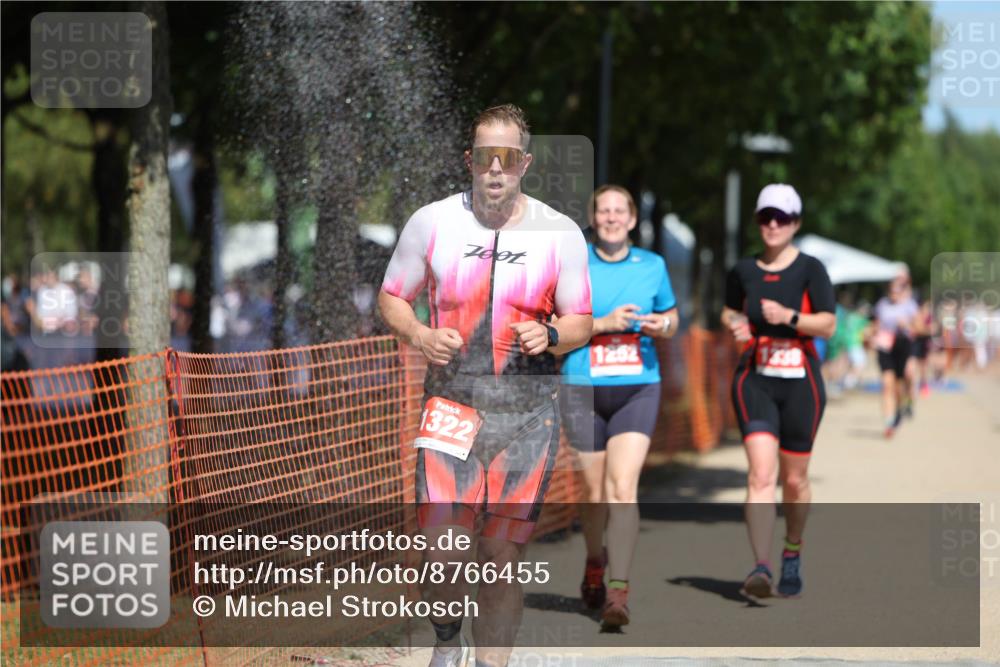 07.09.2025 - 19. Norderstedt Triathlon Michael Strokosch http://msf.ph/oto/8766455 07.09.2025 13:00:23 Laufen 783, 820, 1247, 1252, 1322, 1338 meine-sportfotos.de