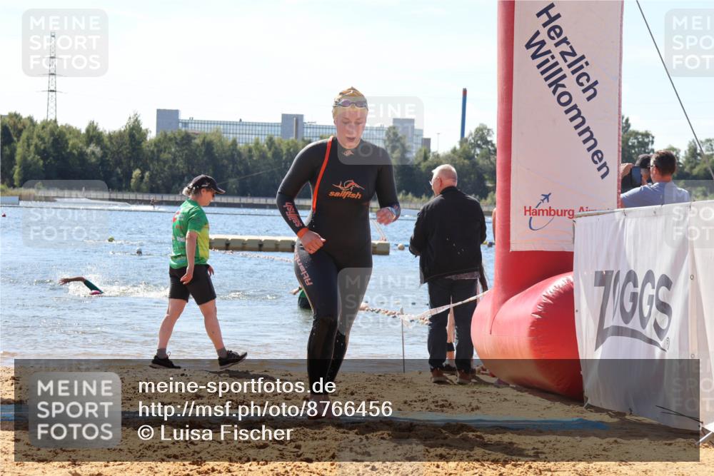 07.09.2025 - 19. Norderstedt Triathlon Luisa Fischer http://msf.ph/oto/8766456 07.09.2025 12:39:44 Schwimmen 336 meine-sportfotos.de