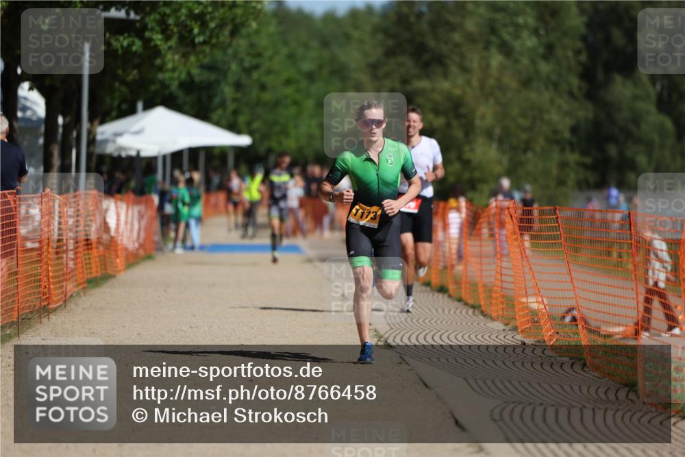 07.09.2025 - 19. Norderstedt Triathlon Michael Strokosch http://msf.ph/oto/8766458 07.09.2025 11:34:17 Laufen 276, 1173 meine-sportfotos.de