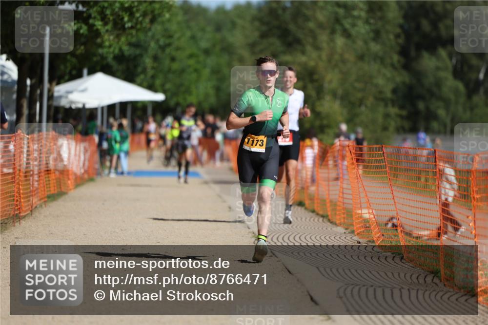 07.09.2025 - 19. Norderstedt Triathlon Michael Strokosch http://msf.ph/oto/8766471 07.09.2025 11:34:17 Laufen 276, 1173 meine-sportfotos.de
