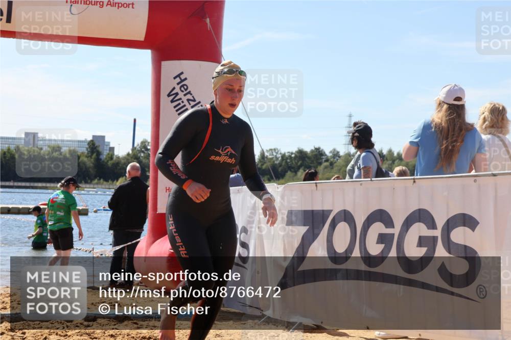 07.09.2025 - 19. Norderstedt Triathlon Luisa Fischer http://msf.ph/oto/8766472 07.09.2025 12:39:45 Schwimmen 336 meine-sportfotos.de