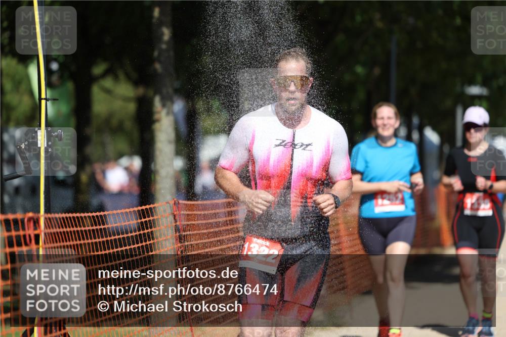 07.09.2025 - 19. Norderstedt Triathlon Michael Strokosch http://msf.ph/oto/8766474 07.09.2025 13:00:24 Laufen 783, 820, 1252, 1322, 1338 meine-sportfotos.de