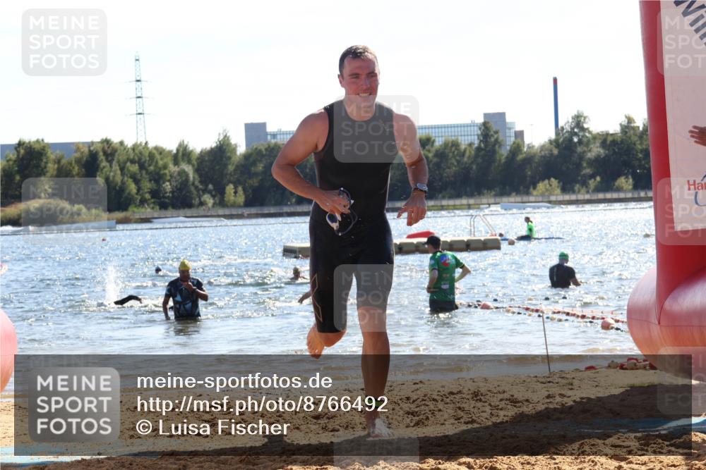 07.09.2025 - 19. Norderstedt Triathlon Luisa Fischer http://msf.ph/oto/8766492 07.09.2025 15:10:53 Schwimmen 383, 405, 886, 1420, 1443 meine-sportfotos.de