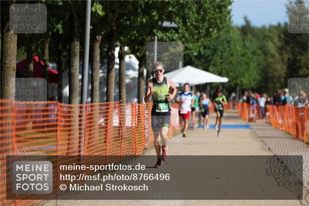 07.09.2025 - 19. Norderstedt Triathlon Michael Strokosch http://msf.ph/oto/8766496 07.09.2025 10:50:18 Laufen 677 meine-sportfotos.de
