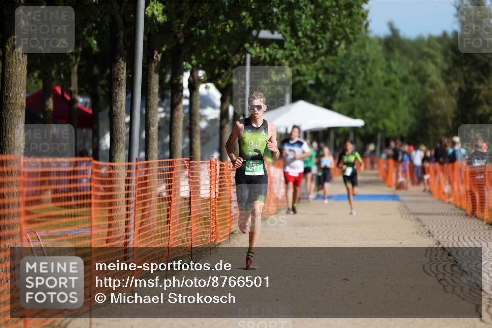 07.09.2025 - 19. Norderstedt Triathlon Michael Strokosch http://msf.ph/oto/8766501 07.09.2025 10:50:18 Laufen 677 meine-sportfotos.de