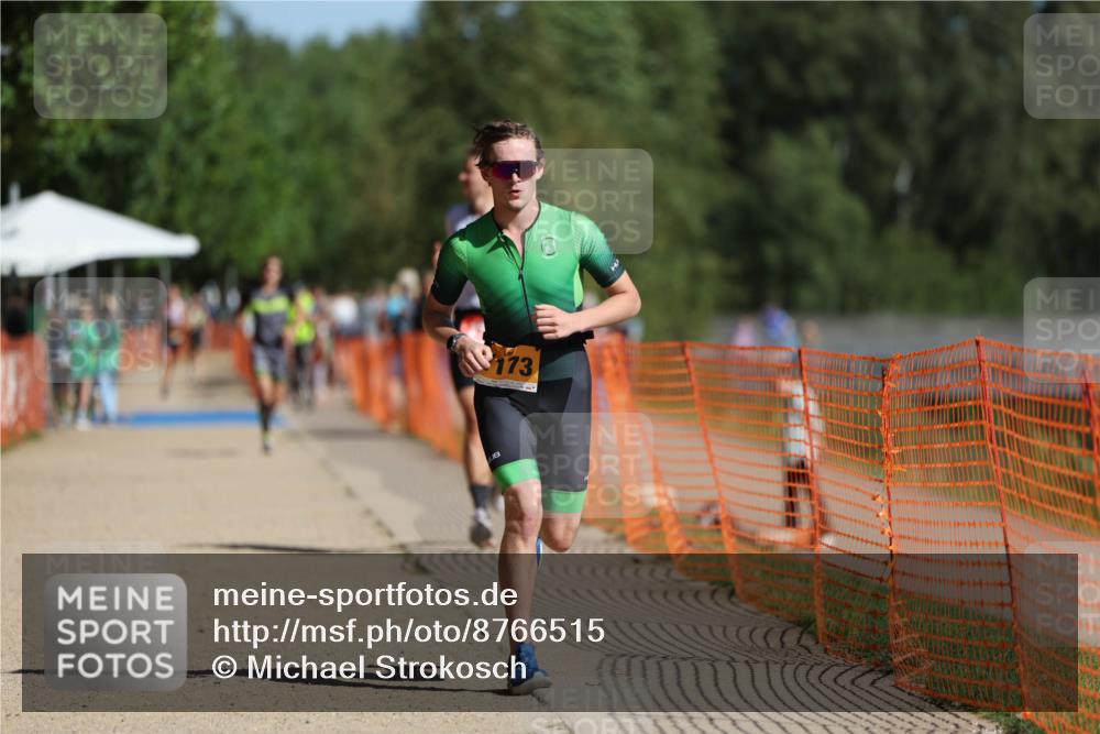 07.09.2025 - 19. Norderstedt Triathlon Michael Strokosch http://msf.ph/oto/8766515 07.09.2025 11:34:19 Laufen 276, 1173 meine-sportfotos.de