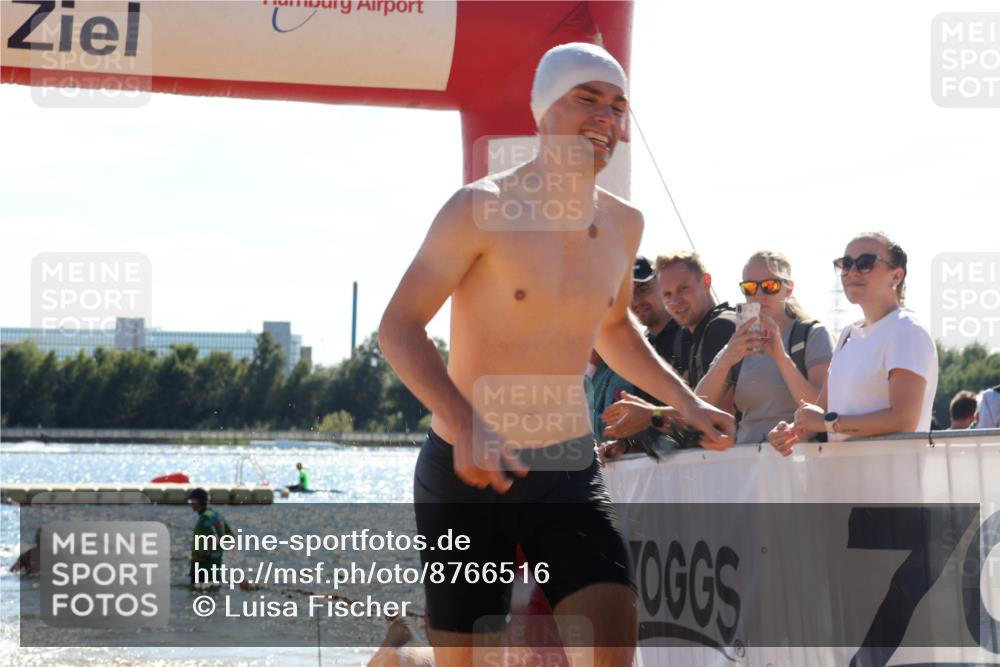 07.09.2025 - 19. Norderstedt Triathlon Luisa Fischer http://msf.ph/oto/8766516 07.09.2025 15:11:09 Schwimmen 890, 1423, 1464 meine-sportfotos.de
