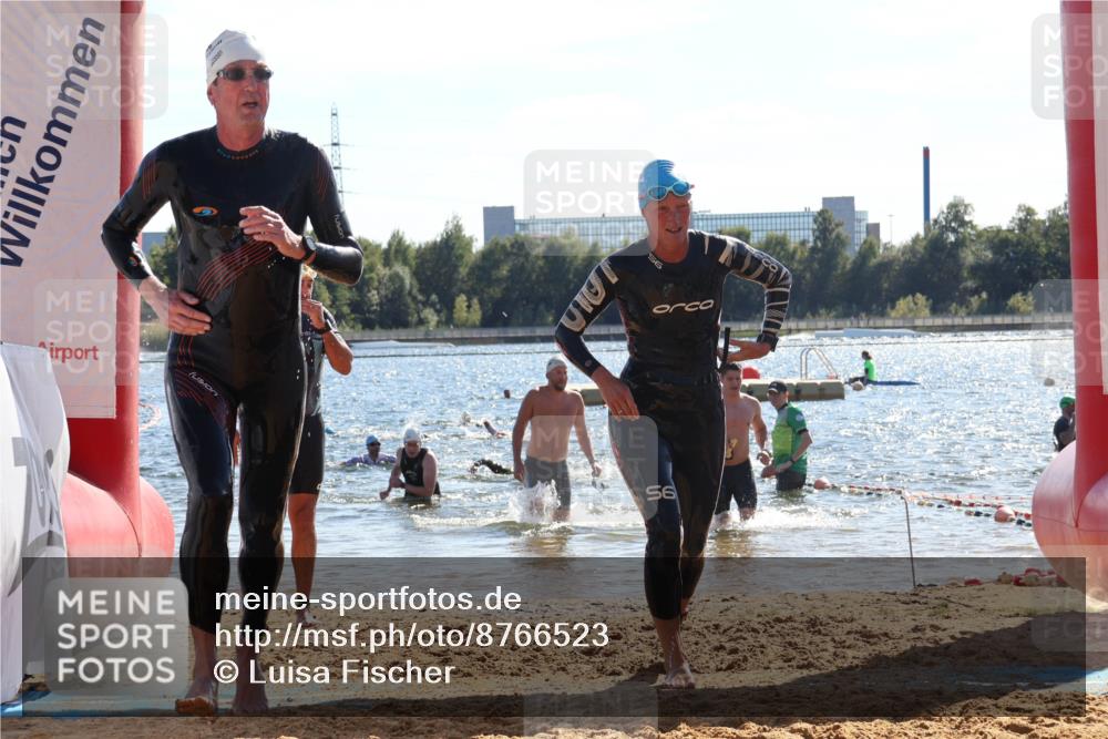 07.09.2025 - 19. Norderstedt Triathlon Luisa Fischer http://msf.ph/oto/8766523 07.09.2025 15:11:15 Schwimmen 378, 409, 890, 1423, 1464 meine-sportfotos.de