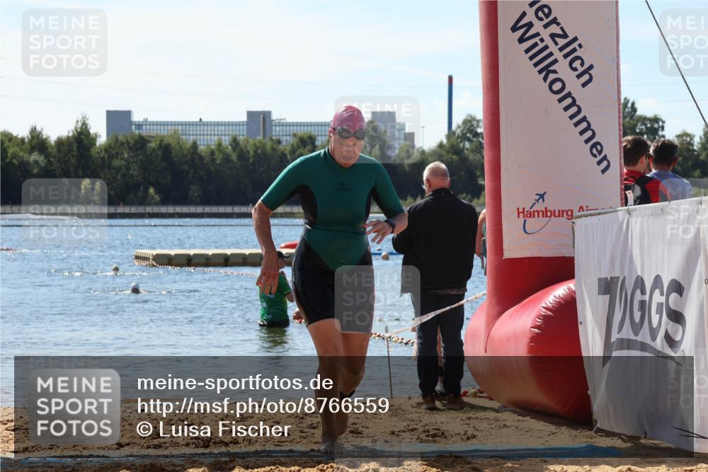 07.09.2025 - 19. Norderstedt Triathlon Luisa Fischer http://msf.ph/oto/8766559 07.09.2025 12:40:05 Schwimmen 337, 349 meine-sportfotos.de