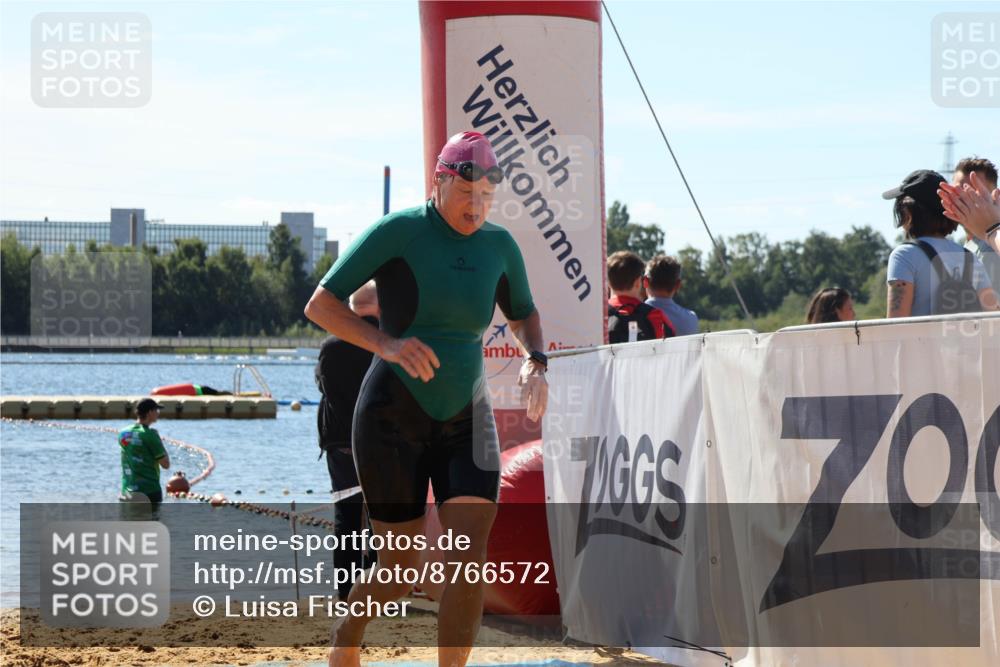 07.09.2025 - 19. Norderstedt Triathlon Luisa Fischer http://msf.ph/oto/8766572 07.09.2025 12:40:06 Schwimmen 337, 349 meine-sportfotos.de