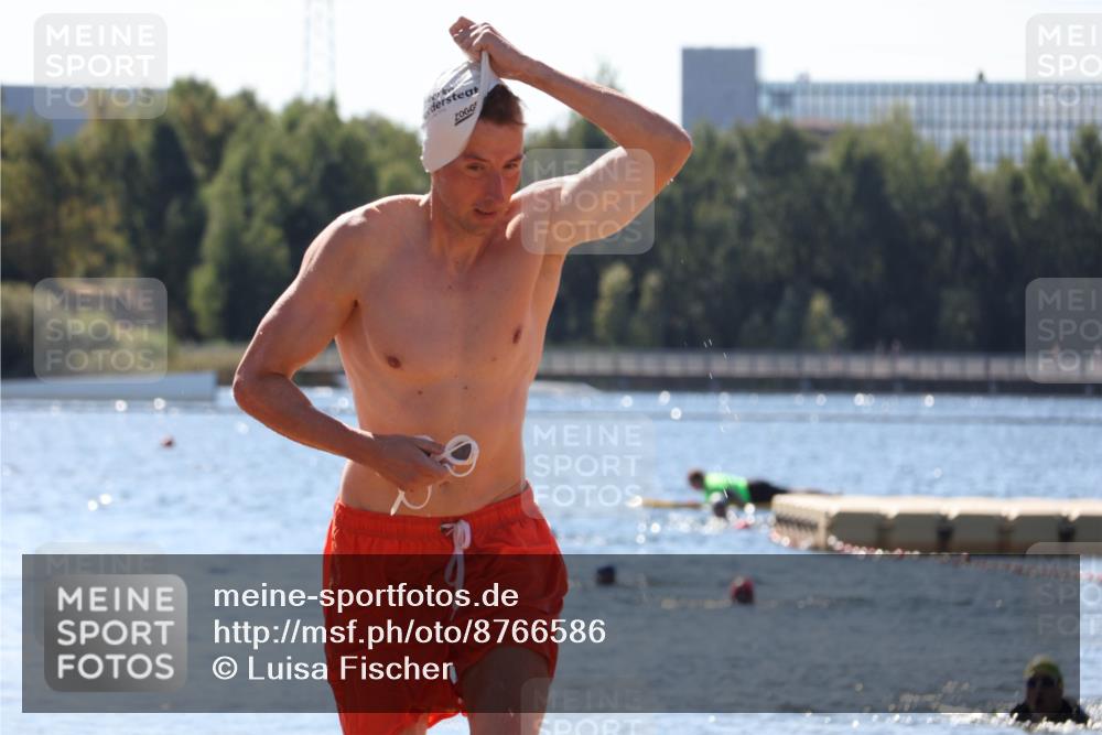 07.09.2025 - 19. Norderstedt Triathlon Luisa Fischer http://msf.ph/oto/8766586 07.09.2025 12:40:43 Schwimmen 790 meine-sportfotos.de