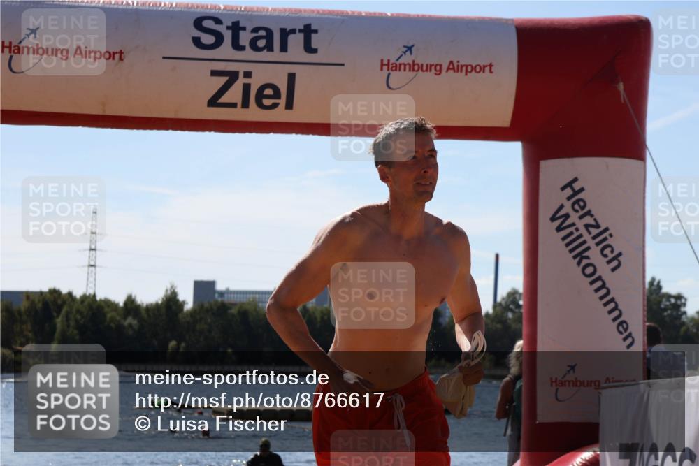 07.09.2025 - 19. Norderstedt Triathlon Luisa Fischer http://msf.ph/oto/8766617 07.09.2025 12:40:45 Schwimmen 790 meine-sportfotos.de