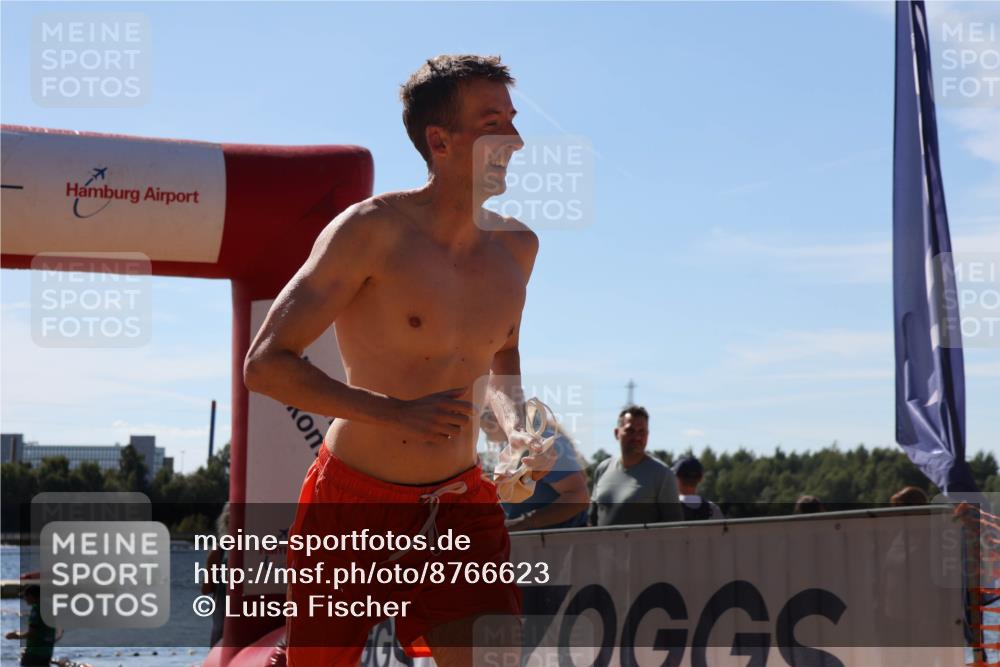07.09.2025 - 19. Norderstedt Triathlon Luisa Fischer http://msf.ph/oto/8766623 07.09.2025 12:40:46 Schwimmen 790 meine-sportfotos.de