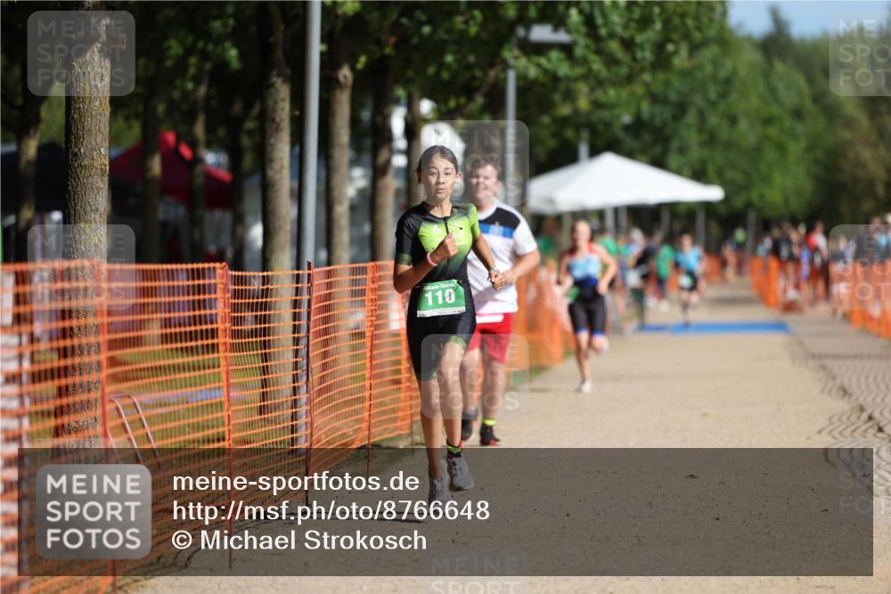 07.09.2025 - 19. Norderstedt Triathlon Michael Strokosch http://msf.ph/oto/8766648 07.09.2025 10:50:26 Laufen 110, 677, 1126 meine-sportfotos.de