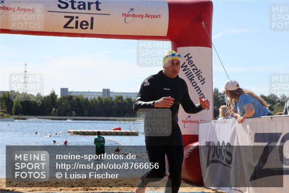 07.09.2025 - 19. Norderstedt Triathlon Luisa Fischer http://msf.ph/oto/8766656 07.09.2025 12:40:59 Schwimmen 312 meine-sportfotos.de