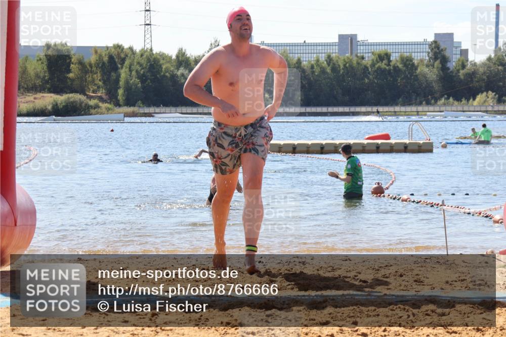 07.09.2025 - 19. Norderstedt Triathlon Luisa Fischer http://msf.ph/oto/8766666 07.09.2025 12:41:22 Schwimmen 315 meine-sportfotos.de