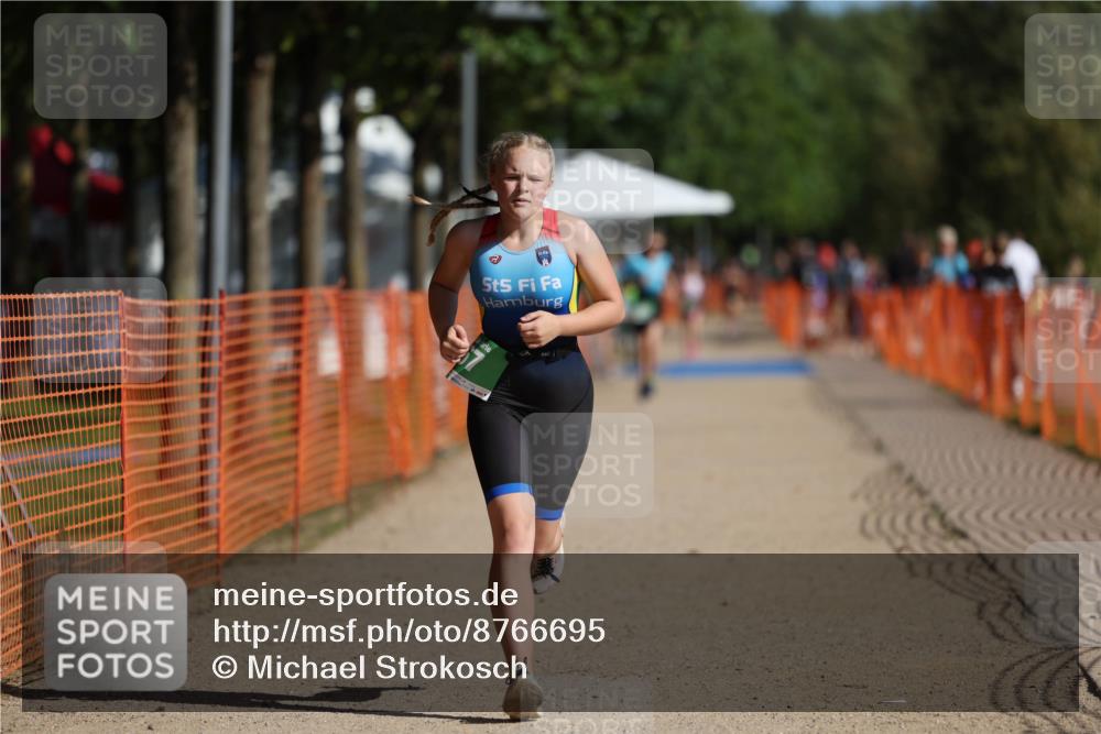 07.09.2025 - 19. Norderstedt Triathlon Michael Strokosch http://msf.ph/oto/8766695 07.09.2025 10:50:33 Laufen 67, 110, 1126 meine-sportfotos.de