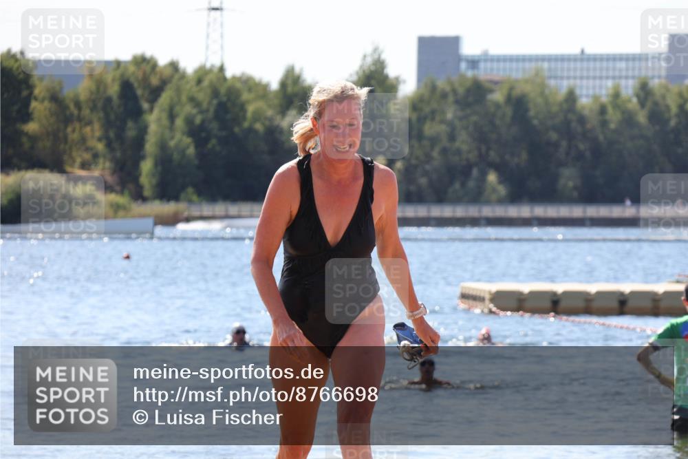 07.09.2025 - 19. Norderstedt Triathlon Luisa Fischer http://msf.ph/oto/8766698 07.09.2025 12:41:34 Schwimmen 315, 355 meine-sportfotos.de