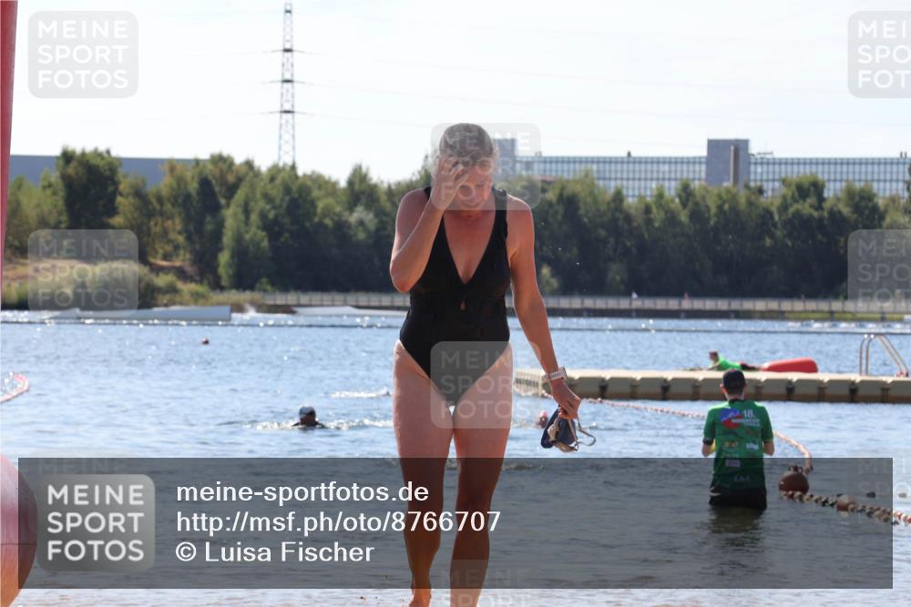 07.09.2025 - 19. Norderstedt Triathlon Luisa Fischer http://msf.ph/oto/8766707 07.09.2025 12:41:35 Schwimmen 315, 355 meine-sportfotos.de