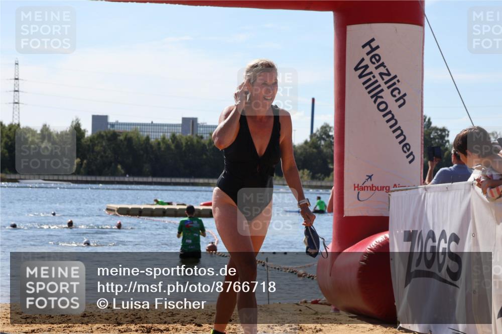 07.09.2025 - 19. Norderstedt Triathlon Luisa Fischer http://msf.ph/oto/8766718 07.09.2025 12:41:37 Schwimmen 355 meine-sportfotos.de
