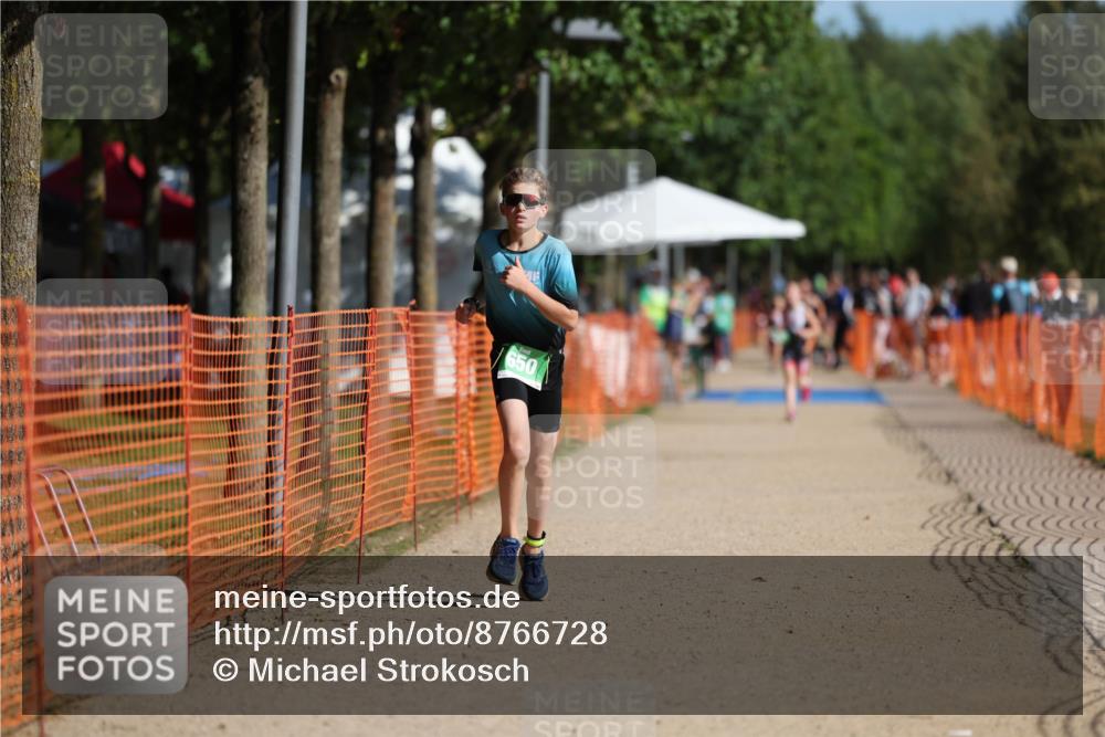 07.09.2025 - 19. Norderstedt Triathlon Michael Strokosch http://msf.ph/oto/8766728 07.09.2025 10:50:43 Laufen 650 meine-sportfotos.de