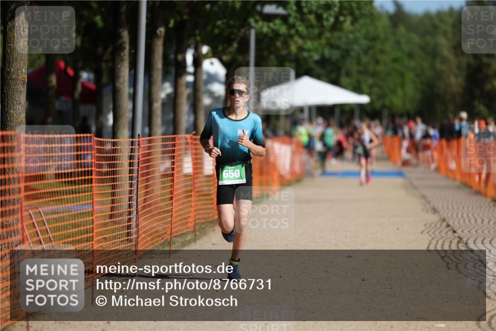 07.09.2025 - 19. Norderstedt Triathlon Michael Strokosch http://msf.ph/oto/8766731 07.09.2025 10:50:43 Laufen 650 meine-sportfotos.de