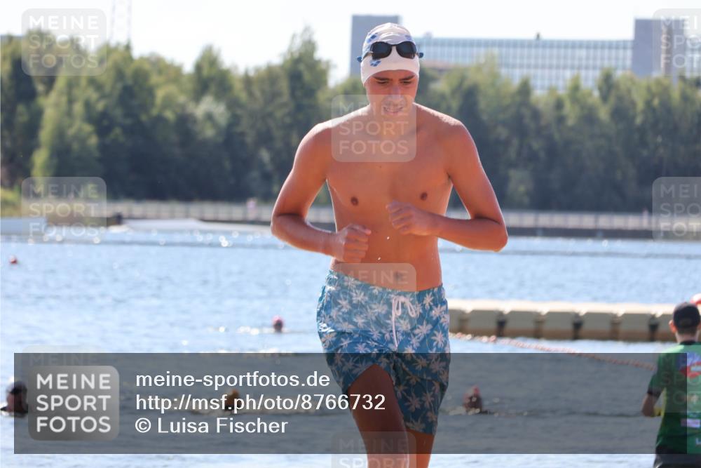 07.09.2025 - 19. Norderstedt Triathlon Luisa Fischer http://msf.ph/oto/8766732 07.09.2025 12:41:55 Schwimmen 356 meine-sportfotos.de