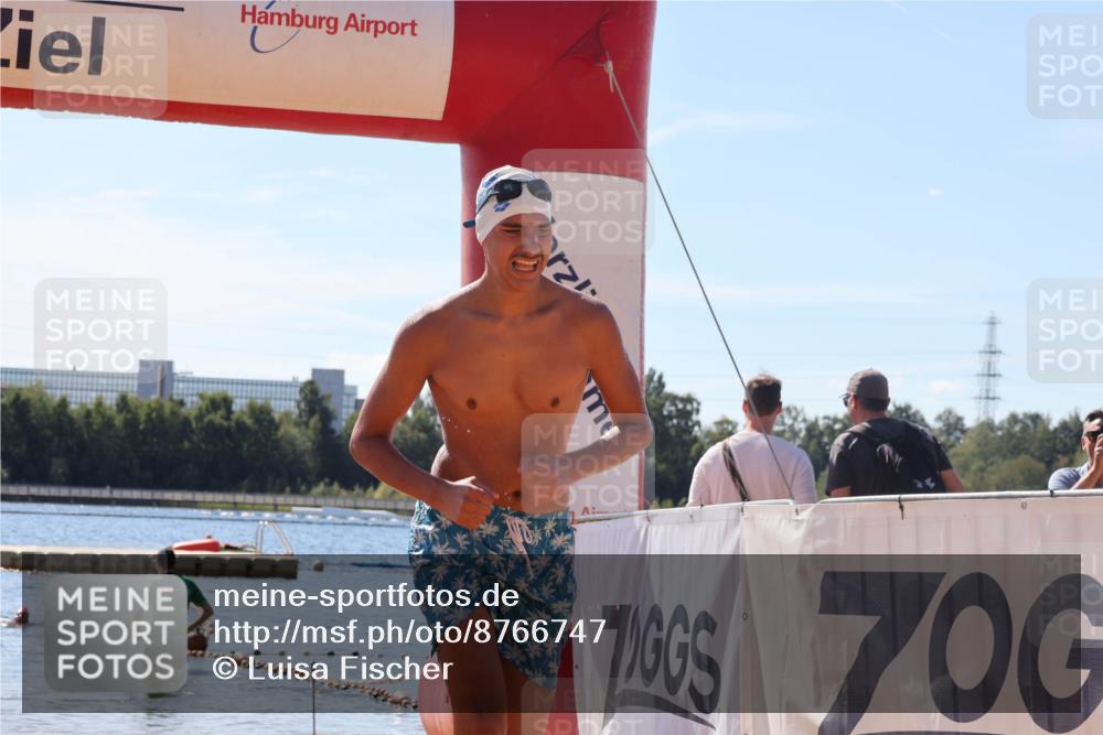 07.09.2025 - 19. Norderstedt Triathlon Luisa Fischer http://msf.ph/oto/8766747 07.09.2025 12:41:57 Schwimmen 356 meine-sportfotos.de