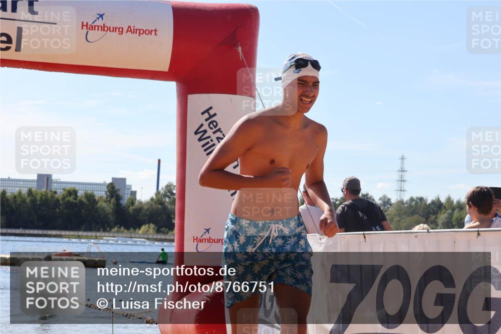 07.09.2025 - 19. Norderstedt Triathlon Luisa Fischer http://msf.ph/oto/8766751 07.09.2025 12:41:57 Schwimmen 356 meine-sportfotos.de