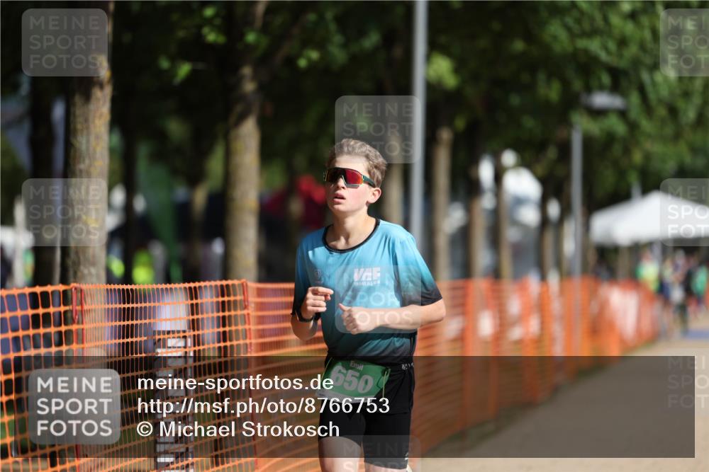 07.09.2025 - 19. Norderstedt Triathlon Michael Strokosch http://msf.ph/oto/8766753 07.09.2025 10:50:46 Laufen 650 meine-sportfotos.de